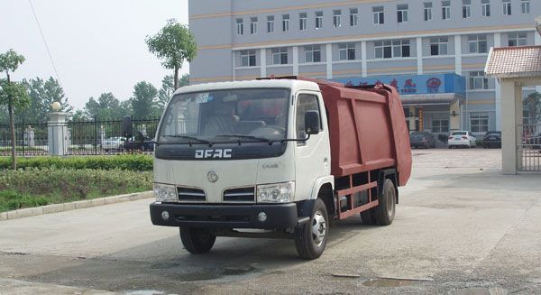 东风福瑞卡压缩式垃圾车