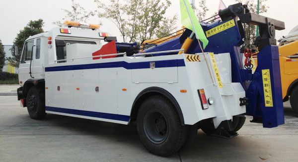 东风天锦多功能清障车