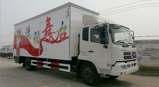 东风天锦舞台车