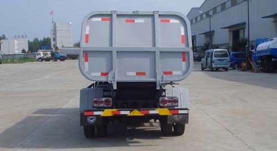 东风轻型自装卸式垃圾车