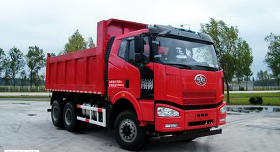 解放自卸式垃圾车