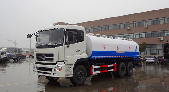 东风天龙后双桥洒水车（18吨）