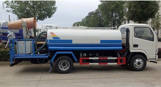 东风福瑞卡绿化喷洒车（5吨）