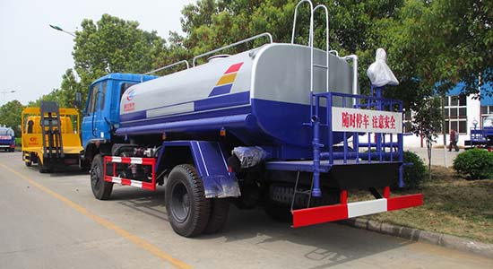 东风国四145洒水车（12吨）