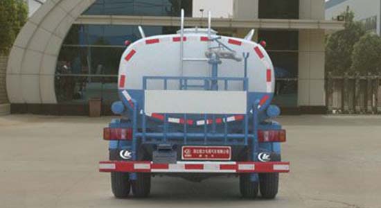 福田时代洒水车（3-5吨）