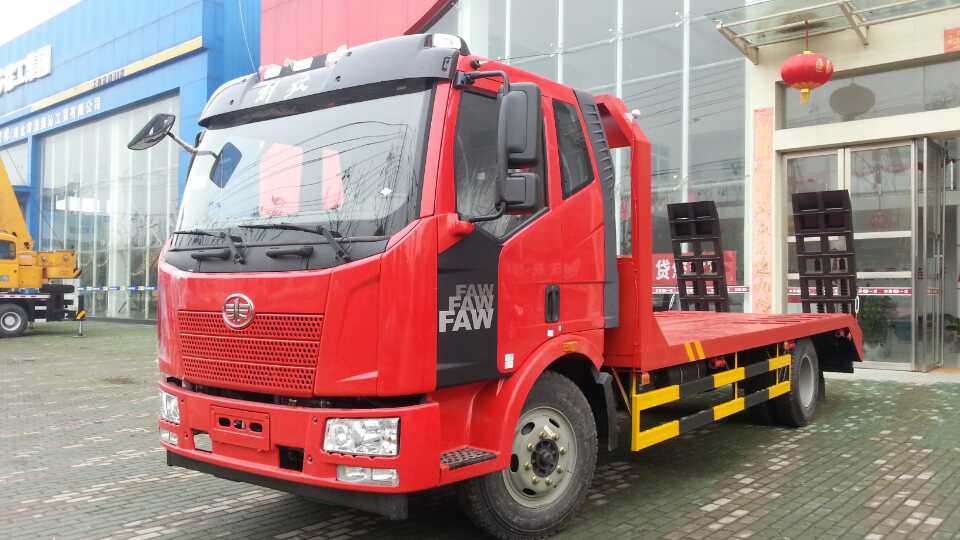 解放J6平板运输车