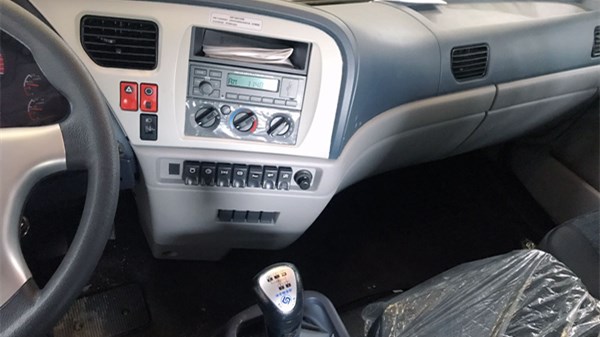 国六东风D3V单桥平板运输车