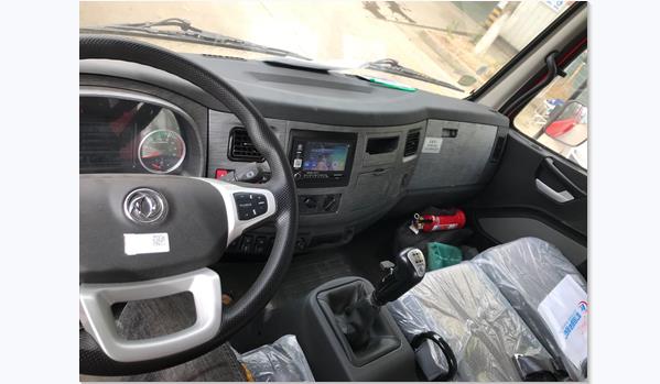 国六东风锦程后八轮平板运输车