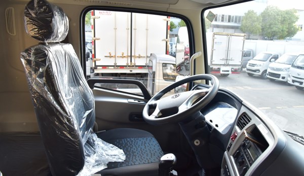 国六东风天锦单桥平板运输车