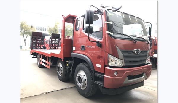 国六福田小三轴平板运输车