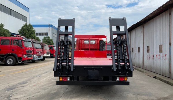 国六重汽豪曼单桥平板运输车
