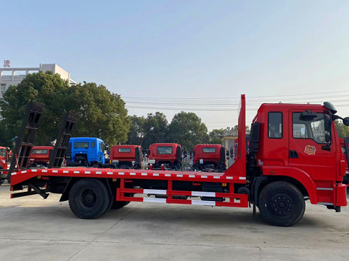 东风景程单桥平板车