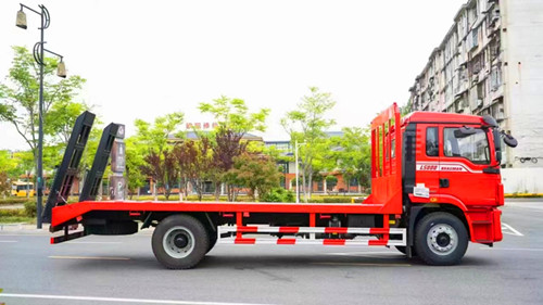 陕汽德龙L5000单桥平板运输车（12吨拖车）