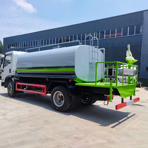 东风福瑞卡9.8方洒水车