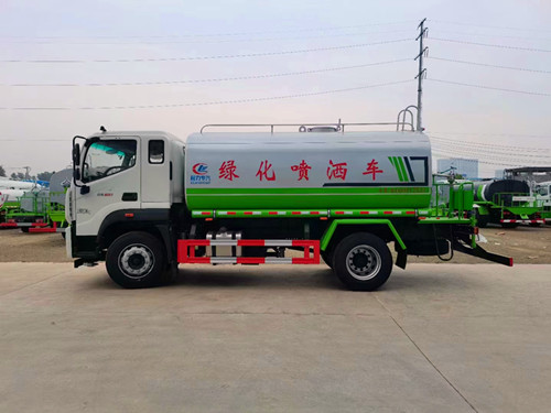 15方绿化洒水车（福田水罐车）