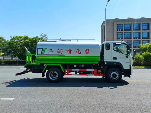 15方绿化洒水车（福田水罐车）