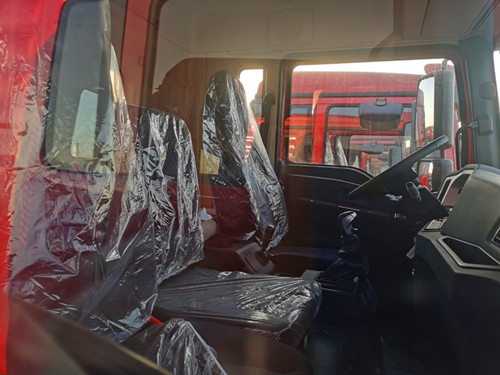 徐工8吨4节臂随车吊运输车