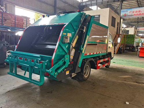 蓝牌4.8方压缩垃圾车