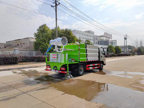 福田领航3蓝牌7方抑尘车