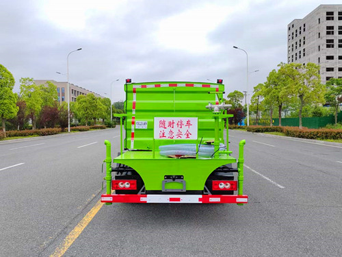 福田领航3蓝牌7方抑尘车