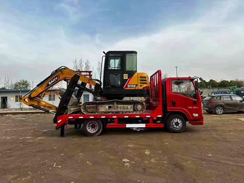 单桥8吨小挖机平板车