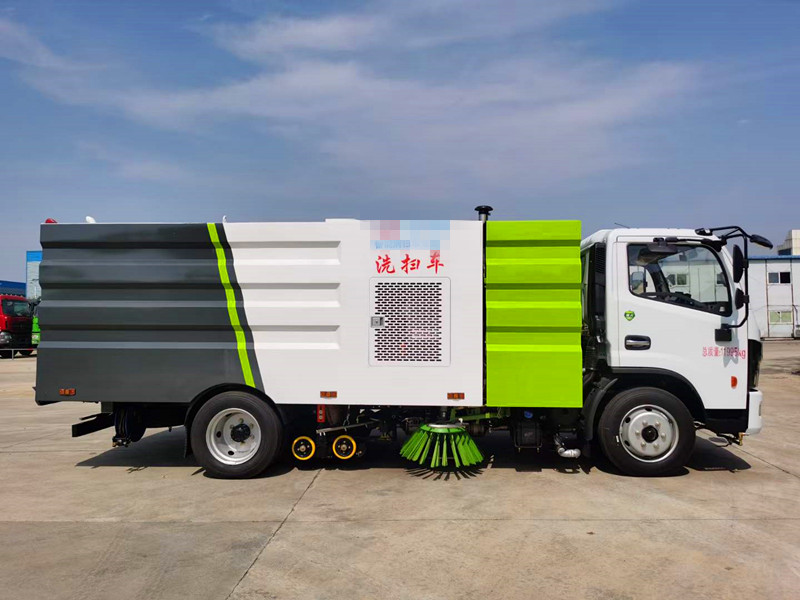 东风3800轴距洗扫车