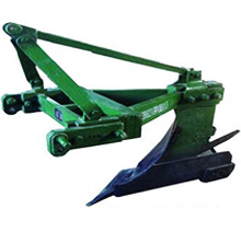 1L-145/155可调幅深耕单铧犁